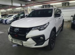 Toyota Fortuner VRZ TRD Sportivo Automatic 2018 super gress 19