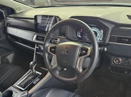 Mitsubishi Xpander Cross Premium A/T ( Matic ) 2023 Putih Mulus Gress Siap Pakai 9