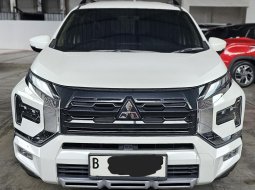 Mitsubishi Xpander Cross Premium A/T ( Matic ) 2023 Putih Mulus Gress Siap Pakai 1