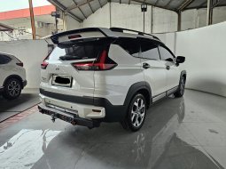Low km 28rban Mitsubishi Xpander Cross Premium AT ( Matic ) 2023 Putih Mulus Siap Pakai 5