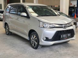 Toyota Avanza 1.5 Veloz AT 2015 2