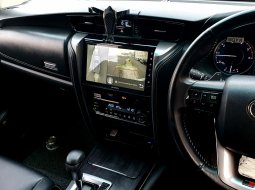 Toyota Fortuner New  4x2 2.8 A/T DSL GR Sport 2022 silver diesel 14