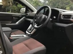 2024 Toyota Innova Zenix 2.0 V AT Garansi ATPM Km 5 rb Gress seperti baru Siap Pakai Otr KREDIT 7