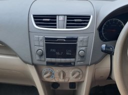 Suzuki Ertiga GX AT 2013 matic silver 7