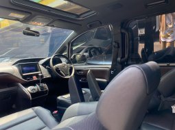 TOYOTA VOXY 2019 PUTIH TERMURAH SIAP PAKAI 7