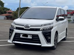 TOYOTA VOXY 2019 PUTIH TERMURAH SIAP PAKAI 2