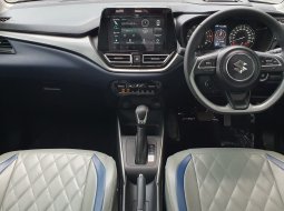 Suzuki Baleno Hatchback A/T 2023 putih km antik 7 ribuan 15