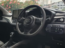 Suzuki Baleno Hatchback A/T 2023 putih km antik 7 ribuan 13