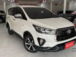 Toyota Innova Venturer 2.0 AT 2021 - Pajak Panjang sampai Akhir Tahun - D1361AJJ 1