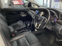 Toyota Innova Venturer 2.0 AT 2021 - Pajak Panjang sampai Akhir Tahun - D1361AJJ 10