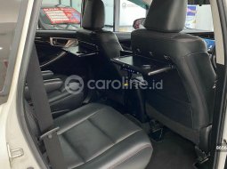 Toyota Innova Venturer 2.0 AT 2021 - Pajak Panjang sampai Akhir Tahun - D1361AJJ 11