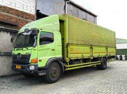 MULUS+banBARU MURAH Hino engkel FG235JS wingbox 2018 1