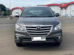 INNOVA V MANUAL 2014 , LOW KM ANTIK