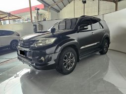 Toyota Fortuner G  VNT TRD 2.5 diesel MT ( Manual ) 2014 Hitam plat ganjil jkt utara 3