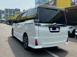 DIJUAL CEPAT!! TOYOTA VOXY AT PUTIH 2019 5