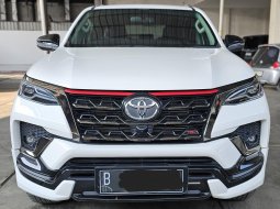 Toyota Fortuner 2.4 VRZ TRD A/T ( Matic ) 2021 Putih Km 50rban Mulus Siap Pakai