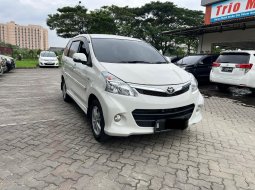Toyota Avanza Veloz 2012 At Putih