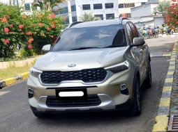 Kia Sonet Premiere iVT 2021 emas km 30 ribu sunroof