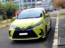 Toyota Yaris New  GR CVT 3AB 2022 kuning km 12 ribuan