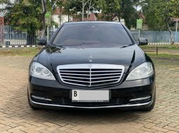 Mercedes-Benz S-Class S 350 L 2011 Hitam