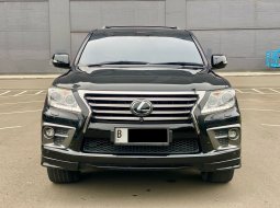 Lexus LX 570 2015