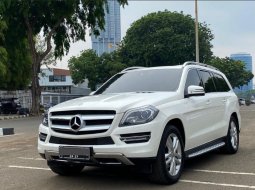 Mercedes-Benz GL 400 2016 Putih