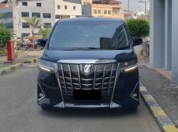 Toyota Alphard 2.5 G A/T 2018 hitam km 68 ribu pajak panjang