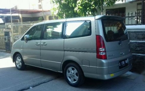 Dijual Tt Nissan Serena Hws 2004 922574