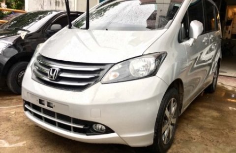 Mobil Bekas Honda Freed 10 Palembang