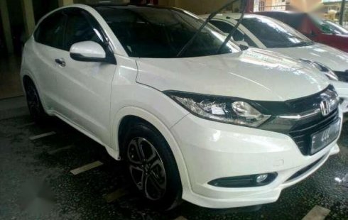 Honda Hrv Prestige Sunroof Automatic 1800cc Tahun 2015 Warna Putih