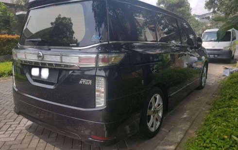 Nissan elgrand 2016