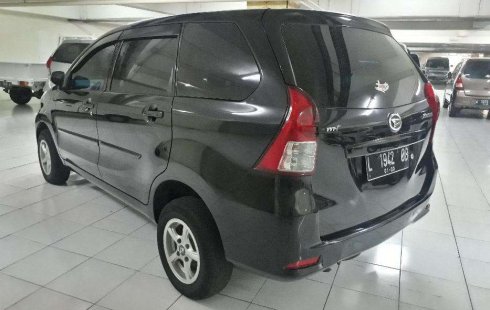 Dijual  mobil  bekas  Daihatsu Xenia D Jawa  Timur  4252833