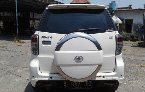  Jual  mobil  bekas  murah  Toyota Rush S 2013 di Jawa  Barat  