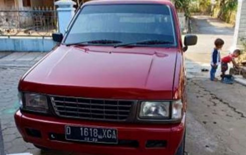  Jual  mobil  bekas  murah  Isuzu Panther 2 5 Manual 1997 di 