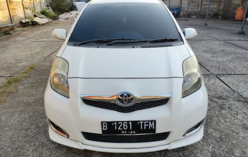 Toyota Yaris S Limited 2009