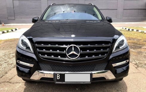 Mercedes-Benz M-Class ML 350 AT 2012 Hitam