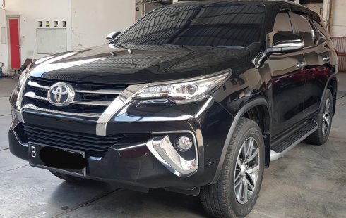 Toyota Fortuner VRZ A/T ( Matic Diesel ) 2017 Hitam Km 62rban Siap Pakai