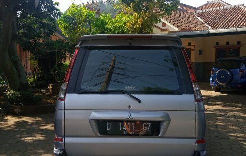 Mitsubishi Kuda Diamond 2004 Abu-abu