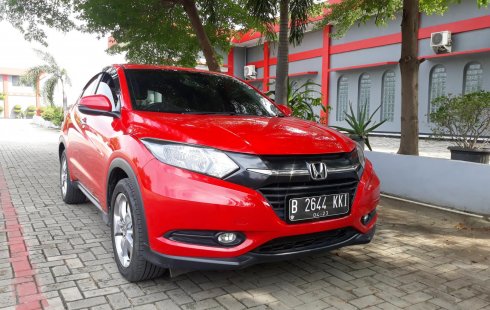 Honda HR-V 1.5L E CVT 2018 Merah