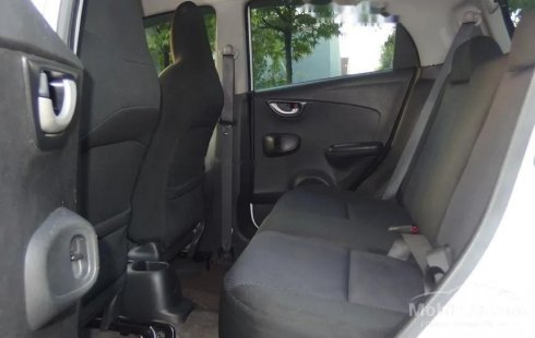 Mobil Honda Brio 2015 E dijual, Jawa Timur
