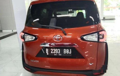 Mobil Toyota Sienta 2017 V terbaik di Jawa Barat