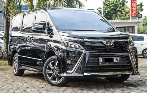 Toyota Voxy CVT 2019