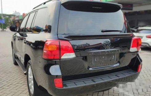 Jual Toyota Land Cruiser Full Spec E 2013 harga murah di DKI Jakarta
