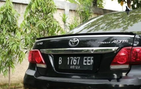 Mobil Toyota Corolla Altis 2011 V dijual, Banten