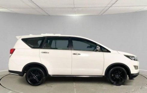Jual mobil bekas murah Toyota Venturer 2017 di DKI Jakarta