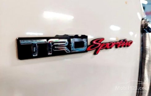Jual mobil bekas murah Toyota Sportivo 2016 di Jawa Timur
