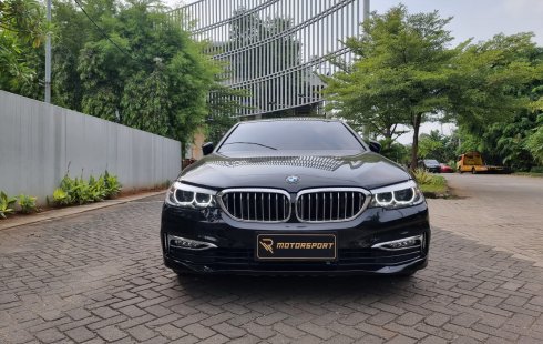 BMW 5 Series 520i 2018 Low KM !!