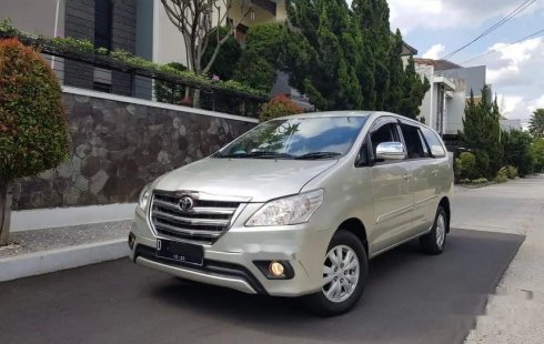 Mobil Toyota Kijang Innova 2014 G dijual, Jawa Barat