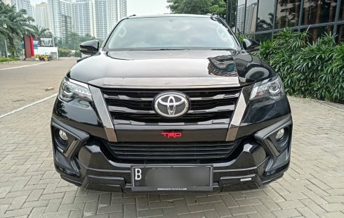 Toyota Fortuner TRD VRZ 2020 Hitam KM 14 Ribu