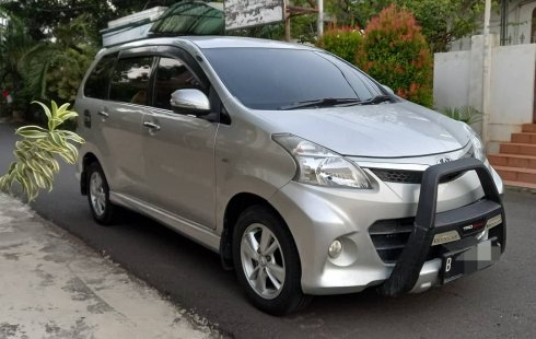 Toyota Avanza Veloz 2015